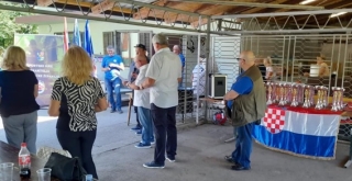 PHOTO-2022-06-28-22-02-40 12