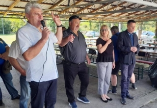 PHOTO-2022-06-28-22-02-40 13